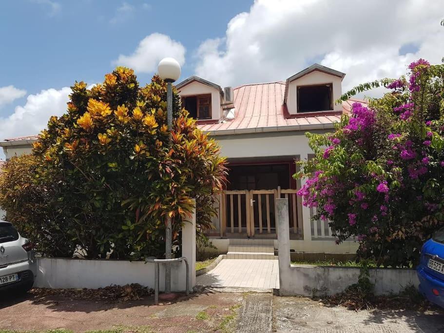 La Villa les Crotons 1 et 2 Sainte-Anne Extérieur photo